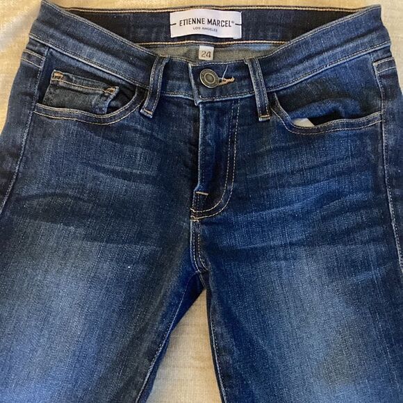 Etienne Marcel Denim Red Zipper Skinny Distressed Jean. Size 24. - Picture 3 of 10